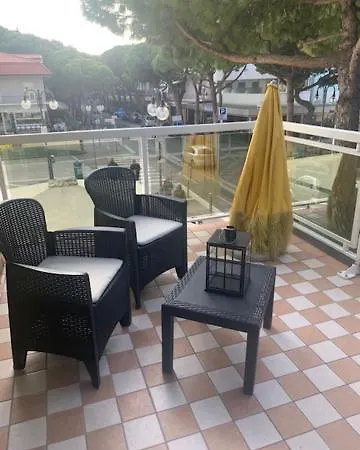 Di Monica Foscolo * Lido di Jesolo