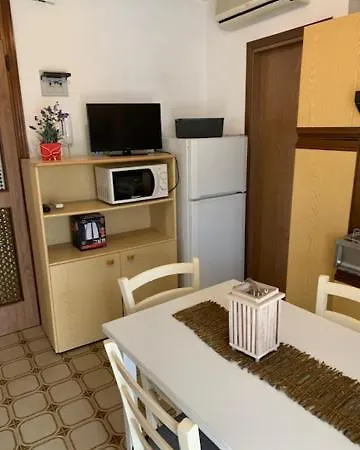 Di Monica Foscolo Apartamento *